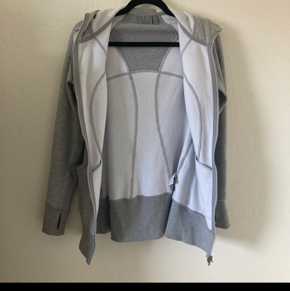 Athleta CYA Strength Full Zip Stretch Hoodie 12P Petite - Picture 4 of 11